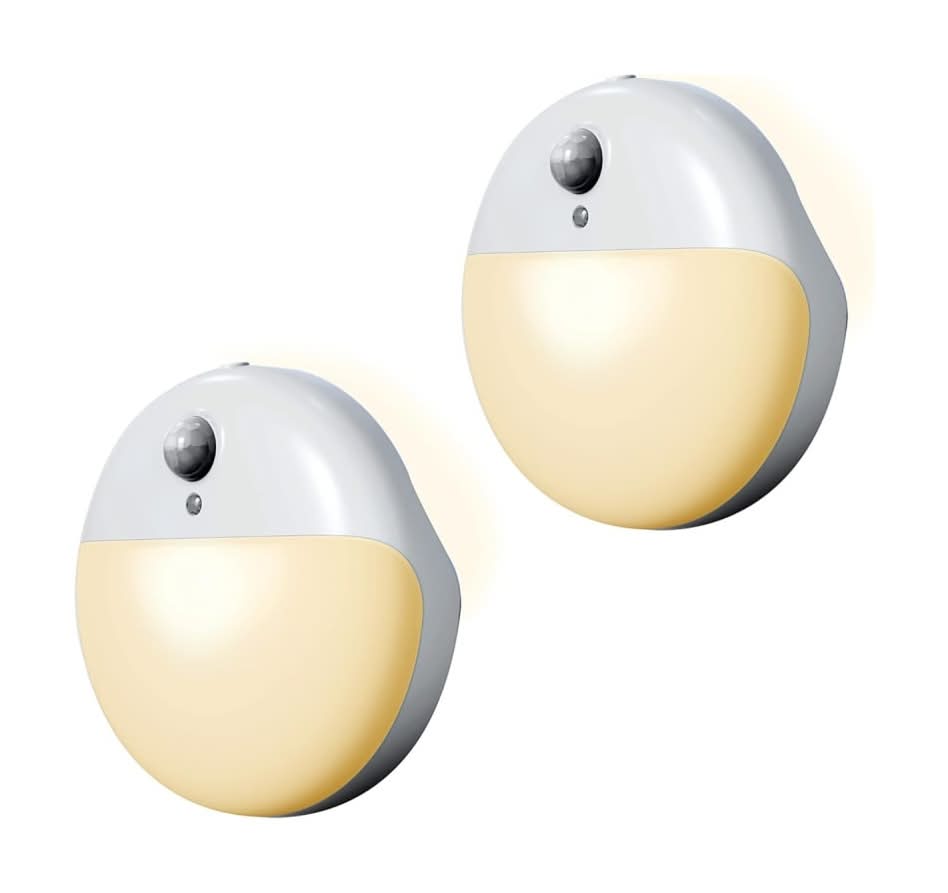 Utilitech 2 -Pack White LED Motion Sensor Auto On/Off Night Light