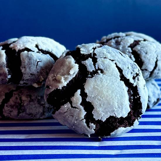 Chocolate Snowball Cookie