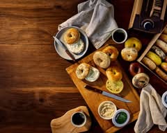 Manhattan Bagel (4610 N University Dr)