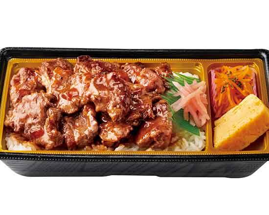 肉W盛り牛ヒレステーキ重 Double-portion beef tenderloin steak rice in box