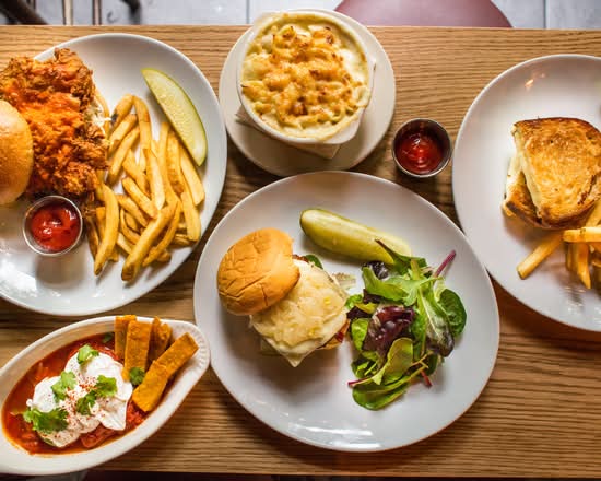 ANOKA- MARATHON (750 W Main St)