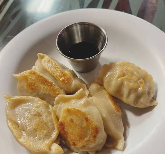 Pork Dumplings (6 Pcs) 猪肉饺子