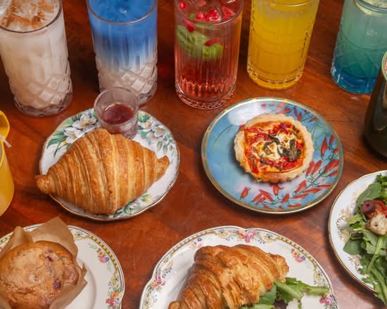 Fables & Food Café
