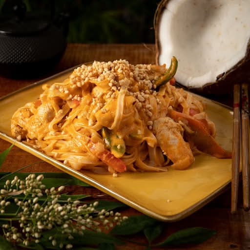 Fideos Panang Curry de Pollo