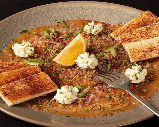 Carpaccio de salmón ahumado