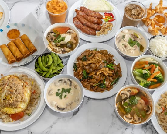 Thai Food Rim Naam