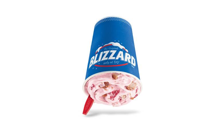 Strawberry Cheesecake Blizzard® Treat