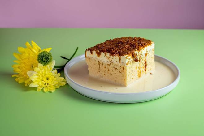 Lotus Biscoff Milk Cake