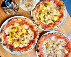 【デザート×ピザ】ピザ〜ト