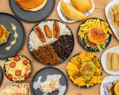 Qué Gusto Restaurante (Comida Latina)