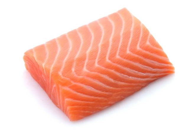 Darnes de saumon atlantique frais (1 unit) - Fresh Atlantic salmon steak (Price per kg)
