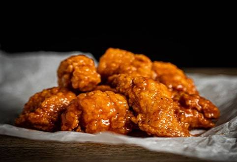 WingStreet Chicken Wings with Franks RedHot Sauce