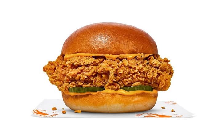 The Popeyes Spicy Chicken Sandwich 🔥