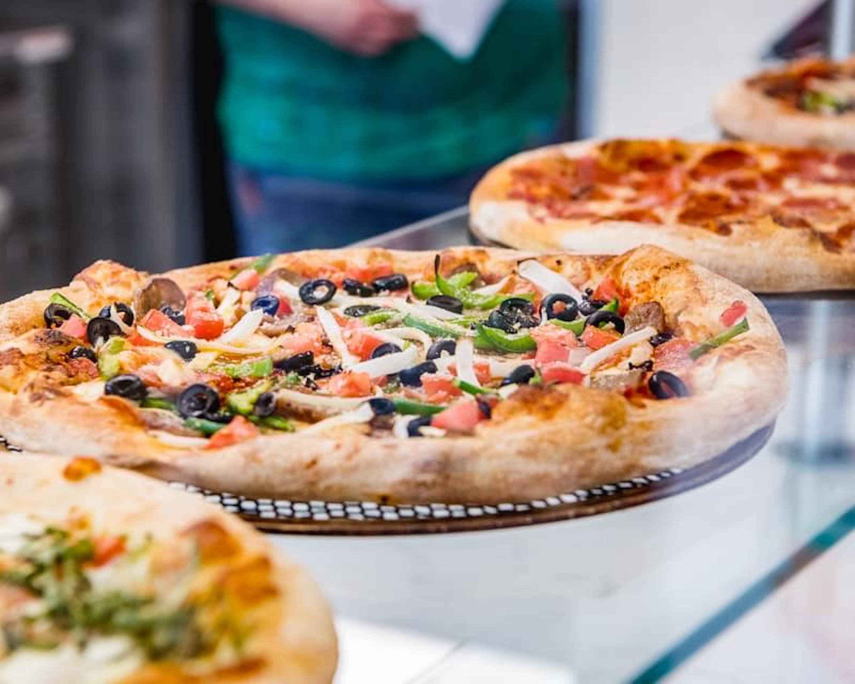 Order Atlas Gourmet Pizza (Westchase) Menu Delivery【Menu & Prices