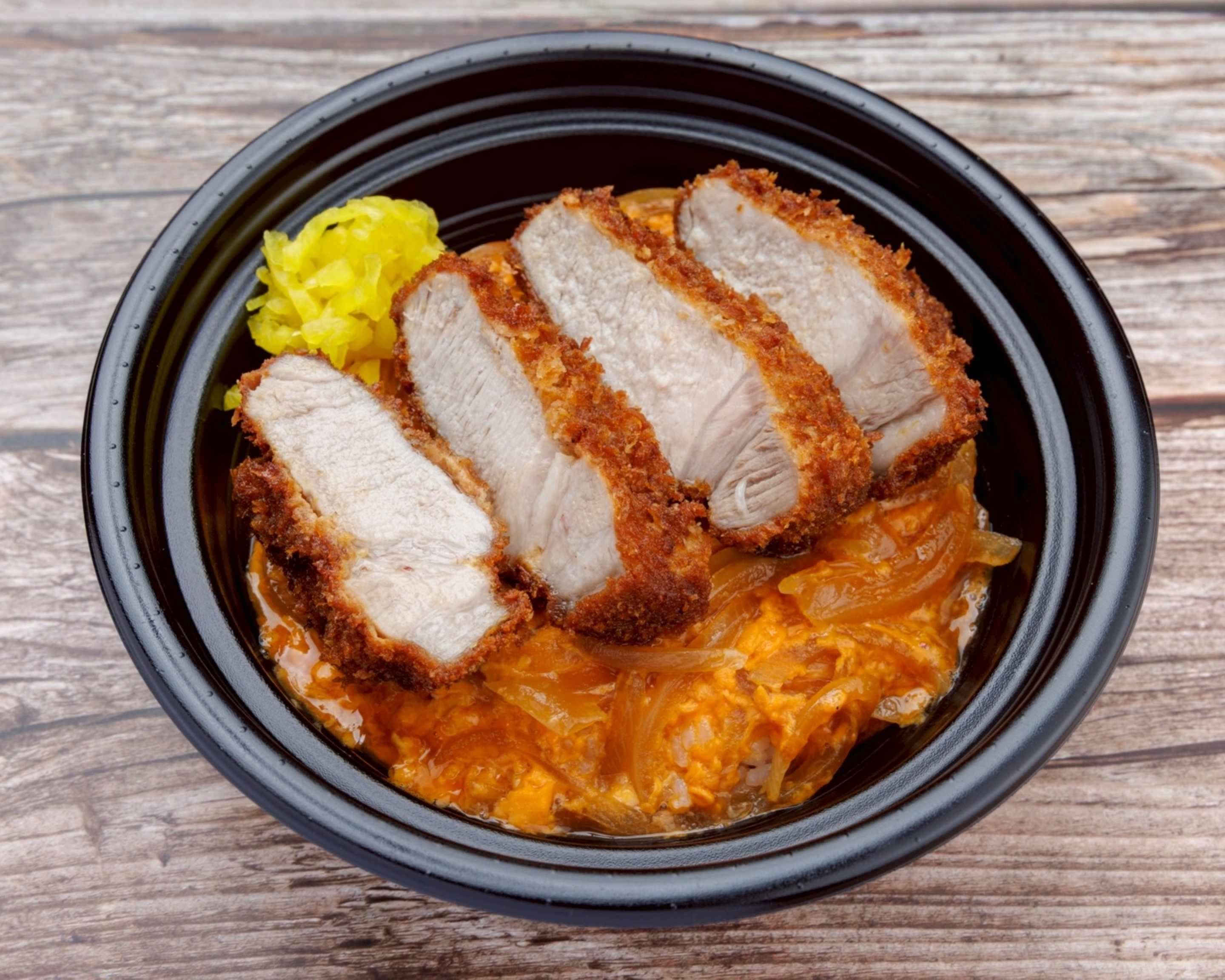 食品サンプル エビフライ トンカツ 卵とじ キャベツ千切り 胡瓜 部分