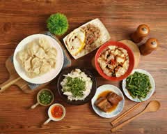 虎尾五隻豬蔥油雞肉飯