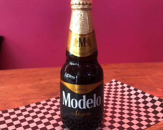 Modelo Negra