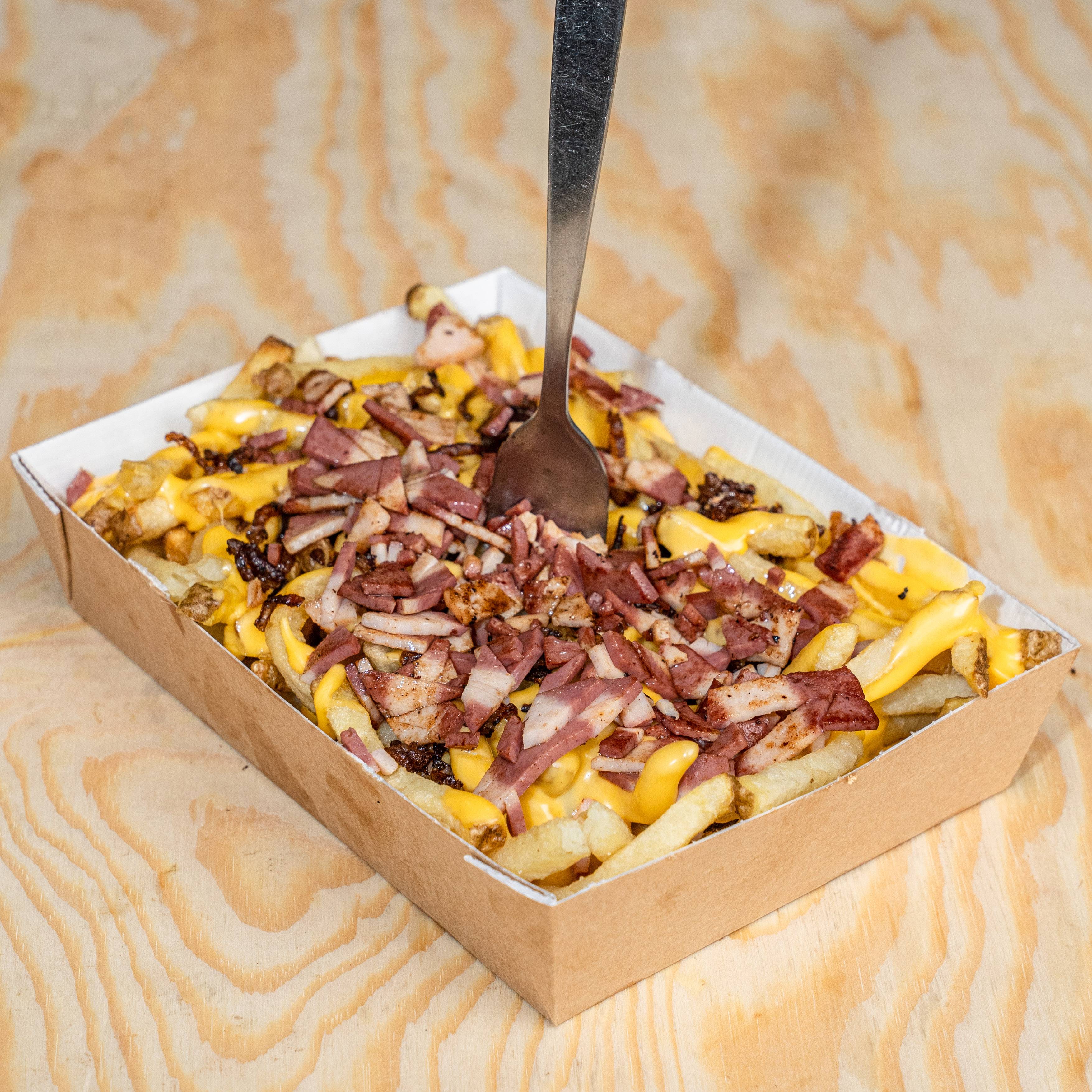 Frites cheddar oignons crispy