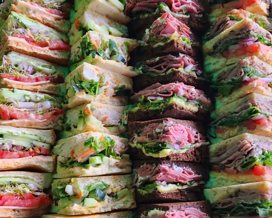 Pom Pom's Sandwiches (212 W 1st St)