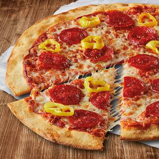 Banana Pepper(oni) pizza