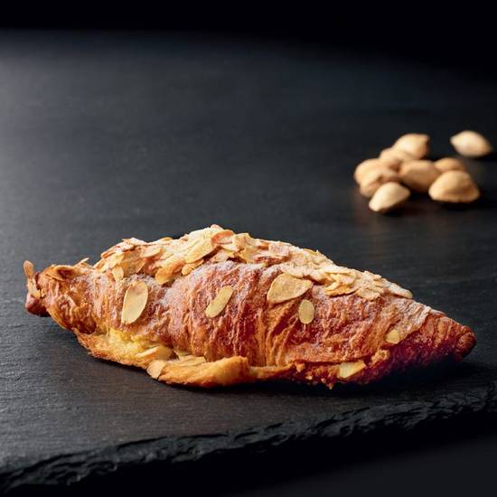 Le croissant aux amandes