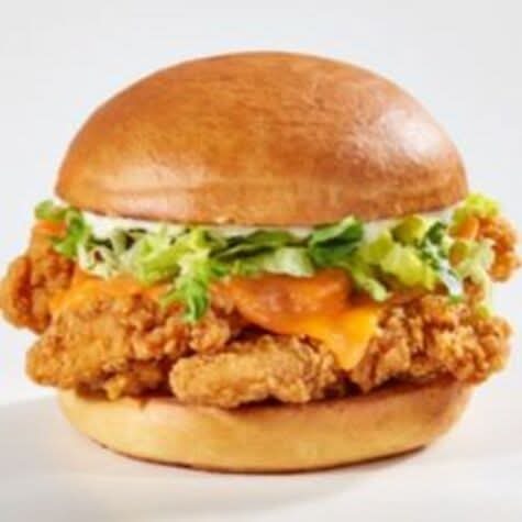 CRISPY CHICKEN BURGER