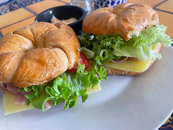 Croissant doble de huevo