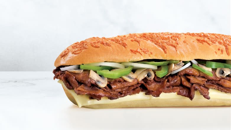 Large Steak & Cheese Sub / Grand sandwich steak et fromage
