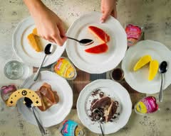 The Cheesecake Factory Bakery Offered By Dessert Directory