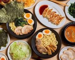 【とんこつラーメン・つけ麺】横浜家系ラーメン武骨家鶴見店 ぶこつや