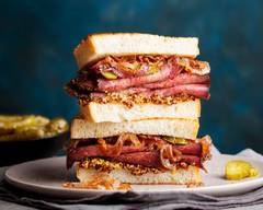 Round Tower Sandwiches (11009 Burbank Blvd)