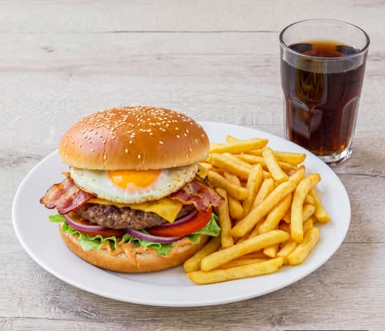 Menu le cheese bacon oeuf  burger
