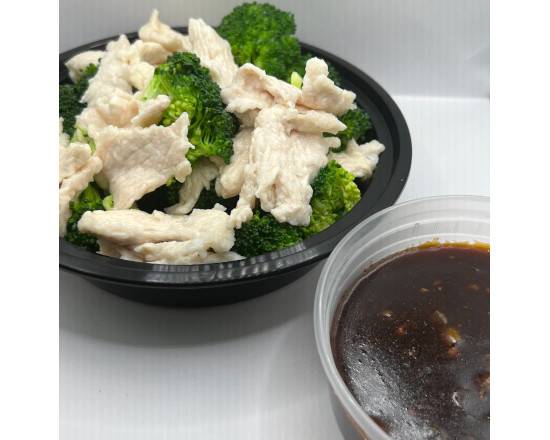 Steamed White Meat Chicken with Broccoli