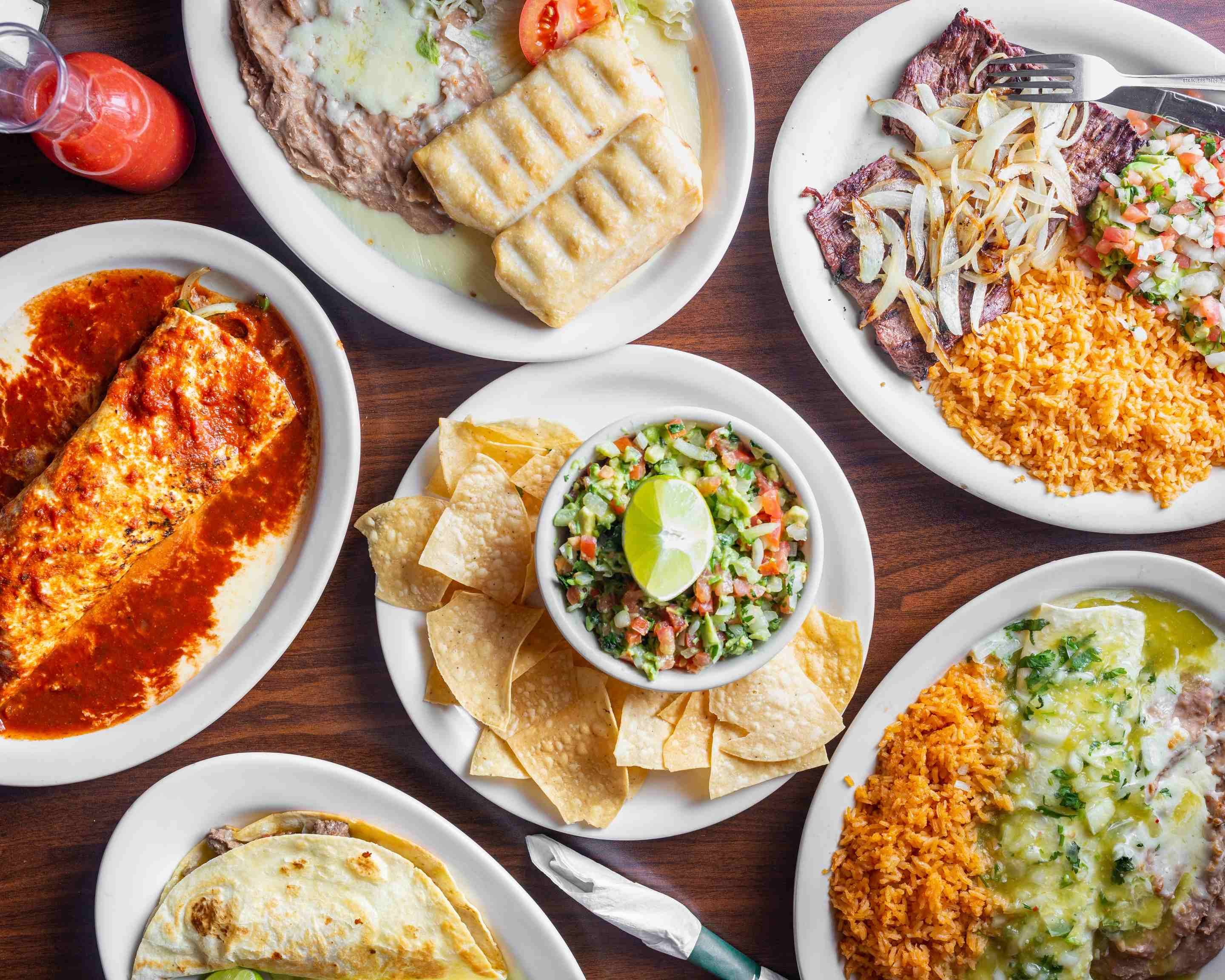 Los Bravos Mexican Restaurant, 1255 Johnson Ferry Rd, Marietta, GA, Eating  places - MapQuest