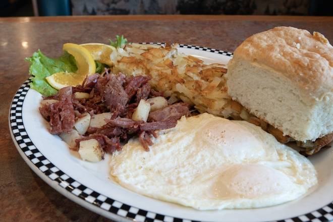 Corned Beef Hash & Eggs