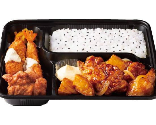 Dx鶏唐とじゃが芋の照りマヨ弁当 Deluxe deep-fried chicken and potato lunch box with teriyaki mayo (with tartar sauce)