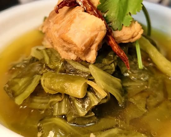 Pickled Mustard Greens Soup with Pork Ribs