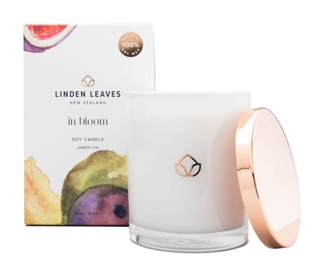 Linden Leaves In Bloom Soy Candle Amber Fig 300g