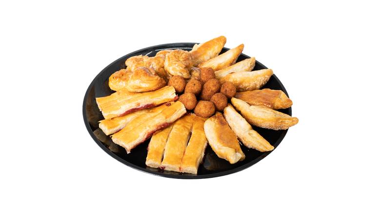 Tray of Pastelitos & Croqueticas 32 pcs