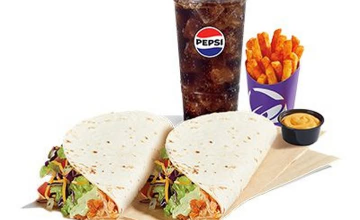 2 Slow-Roasted Cantina® Chicken Soft Tacos Combo