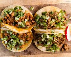 Los  Cinco Tacos