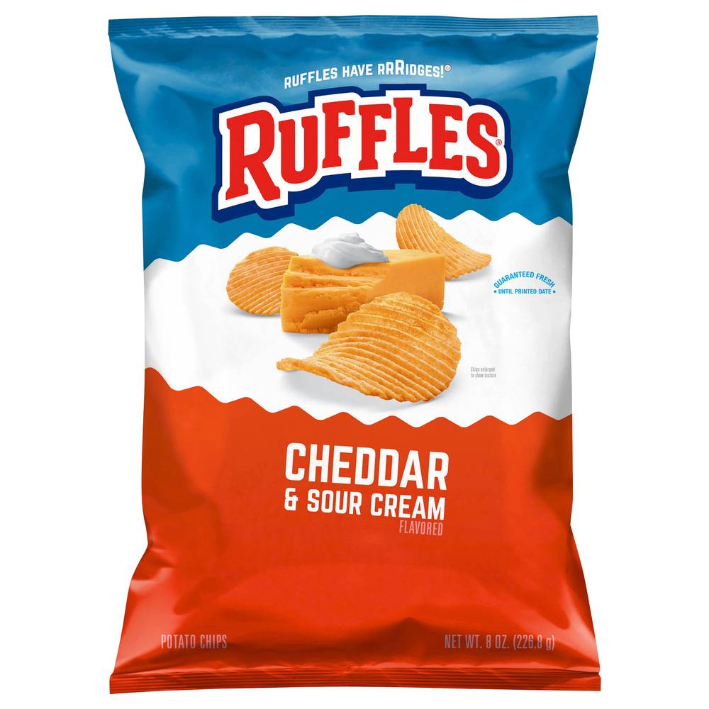 Ruffles Potato Chips, Cheddar & Sour Cream (8 oz)