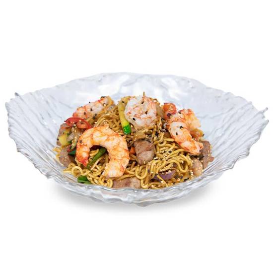 Yakisoba de Langostinos y Pluma