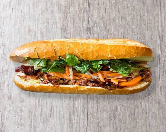 w#B40 - Chicken Banh Mi