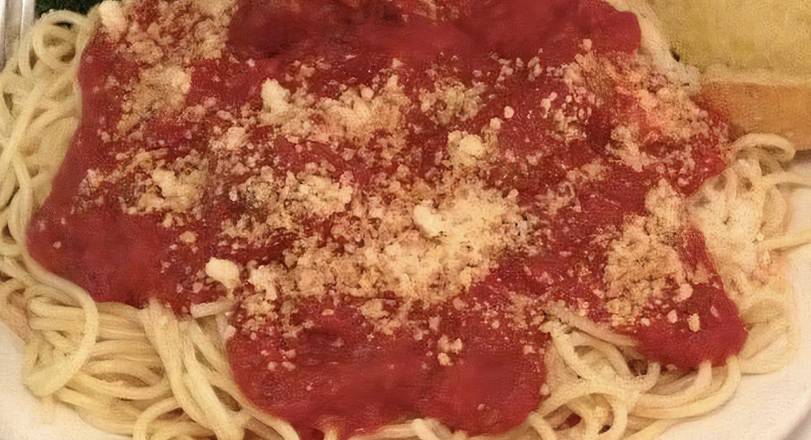 Spaghetti Dinner with Meatballs, Broccoli & Garlic Toast