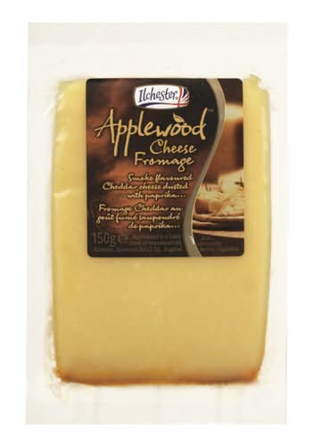 Ilchester Applewood Smoked Cheddar Cheese (150 g)
