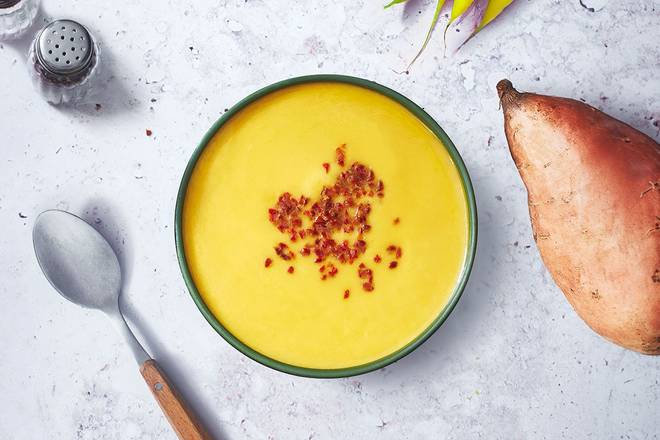 Soupe Patate douce carotte jaune curry + Flocons de paprika