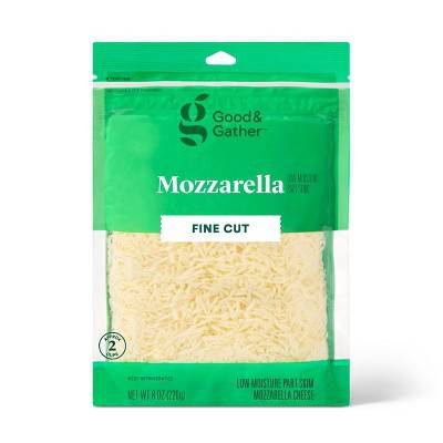 Good & Gather Fine Cut Mozzarella Cheese (8 oz)