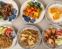 Lola's Kitchn (Highway 25e)