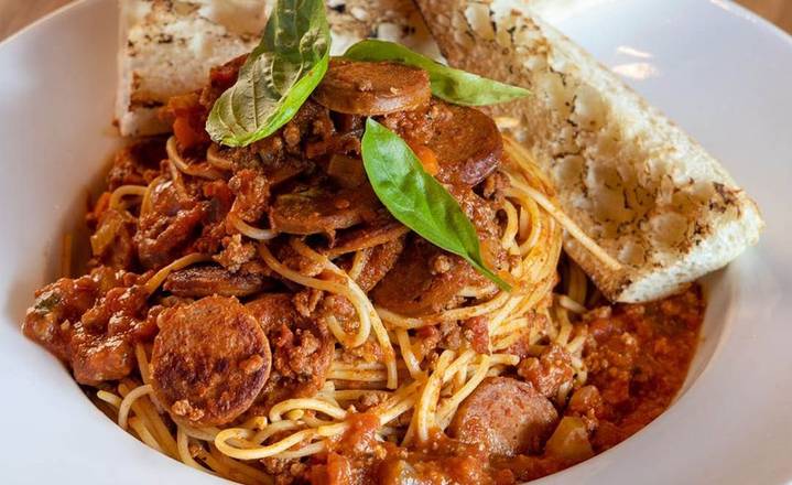 Spaghetti bolognaise & saucisses italiennes / Spaghetti bolognese & italian sausages